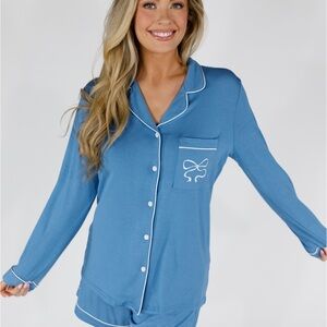 Elegant Blue Women's Pajama Set